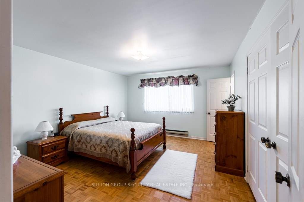 Listing S5947232 - Large Photo # 14