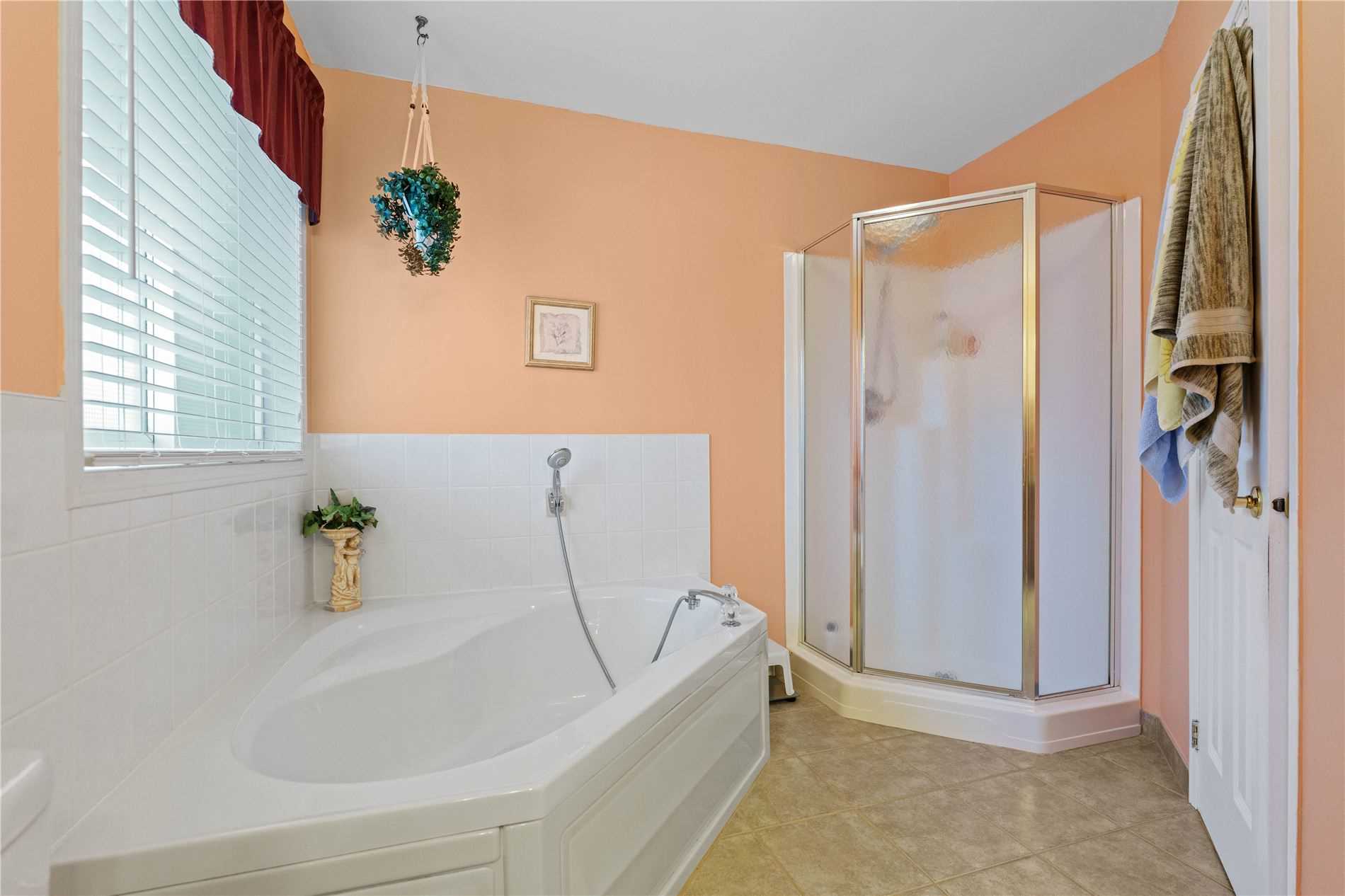 Listing S5947409 - Large Photo # 12