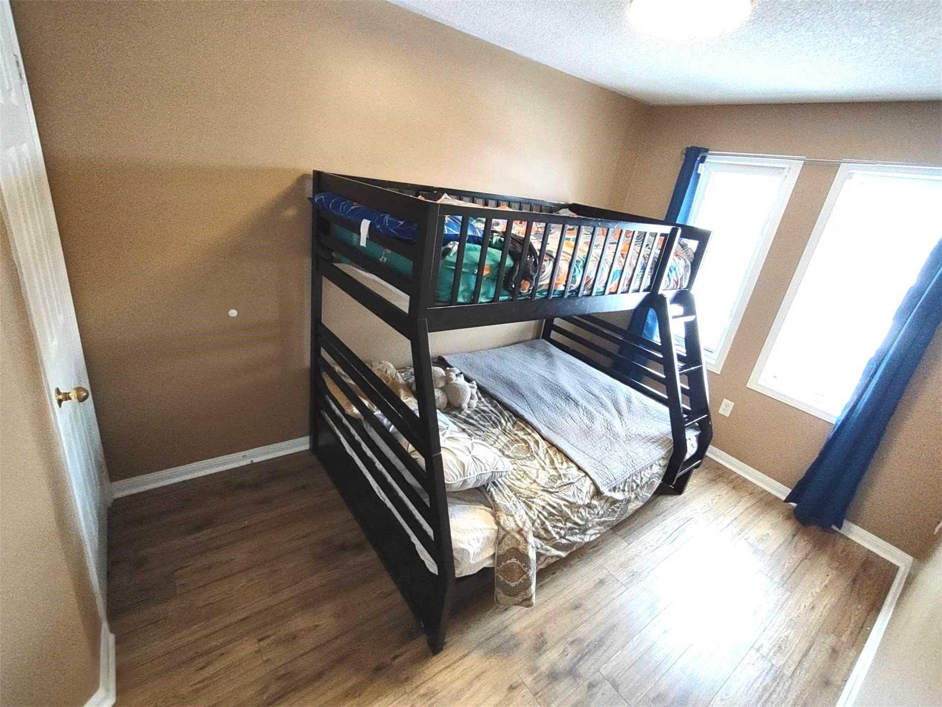 Listing S5948243 - Large Photo # 31