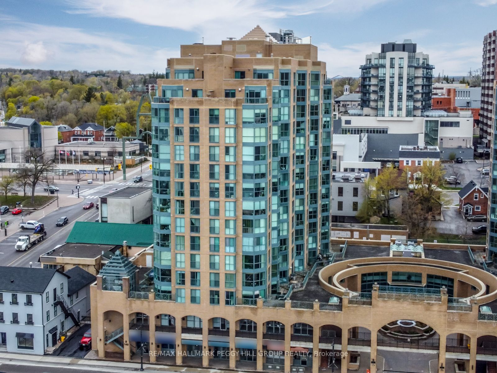 140 Dunlop St E, #901