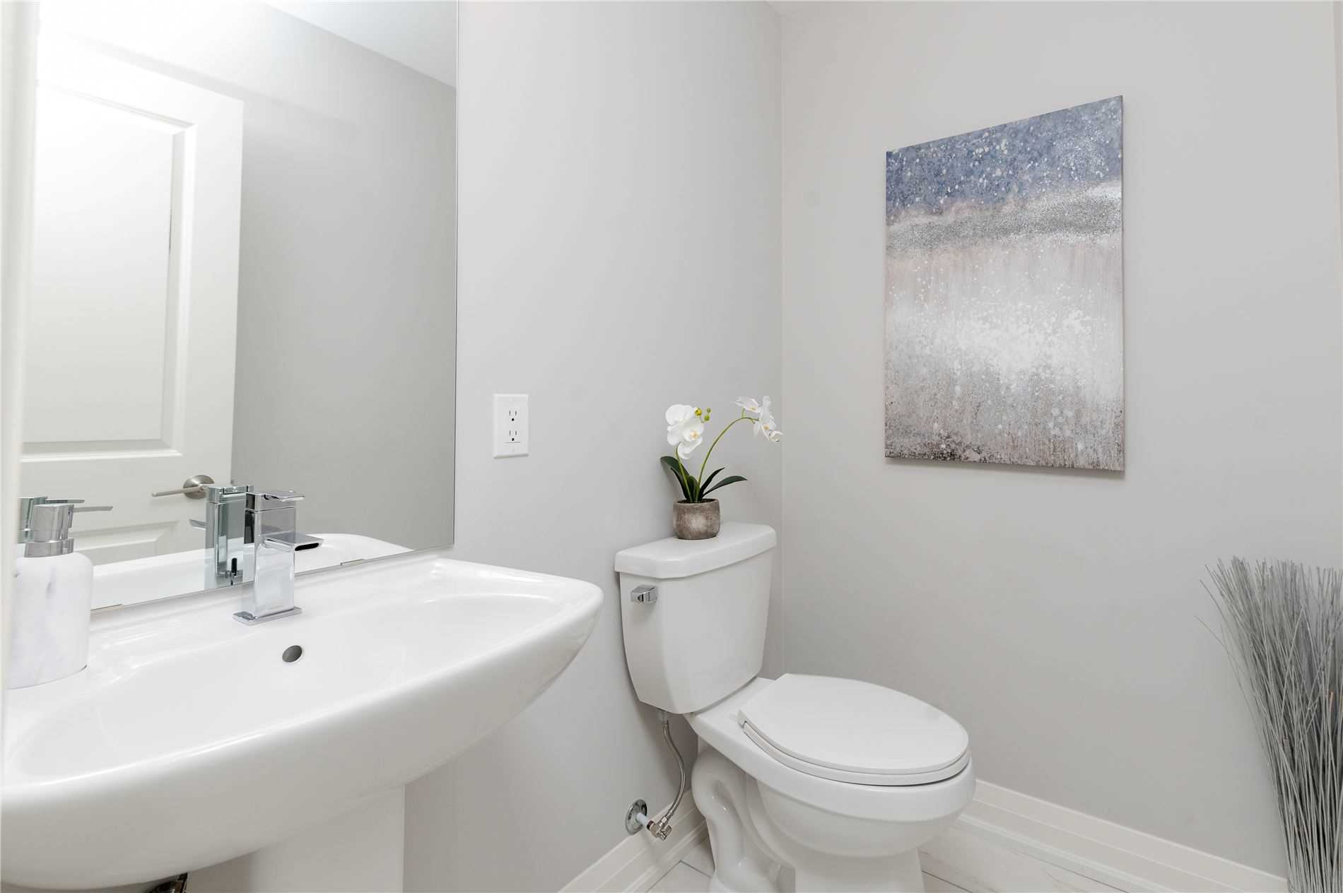 Listing S5948609 - Large Photo # 29