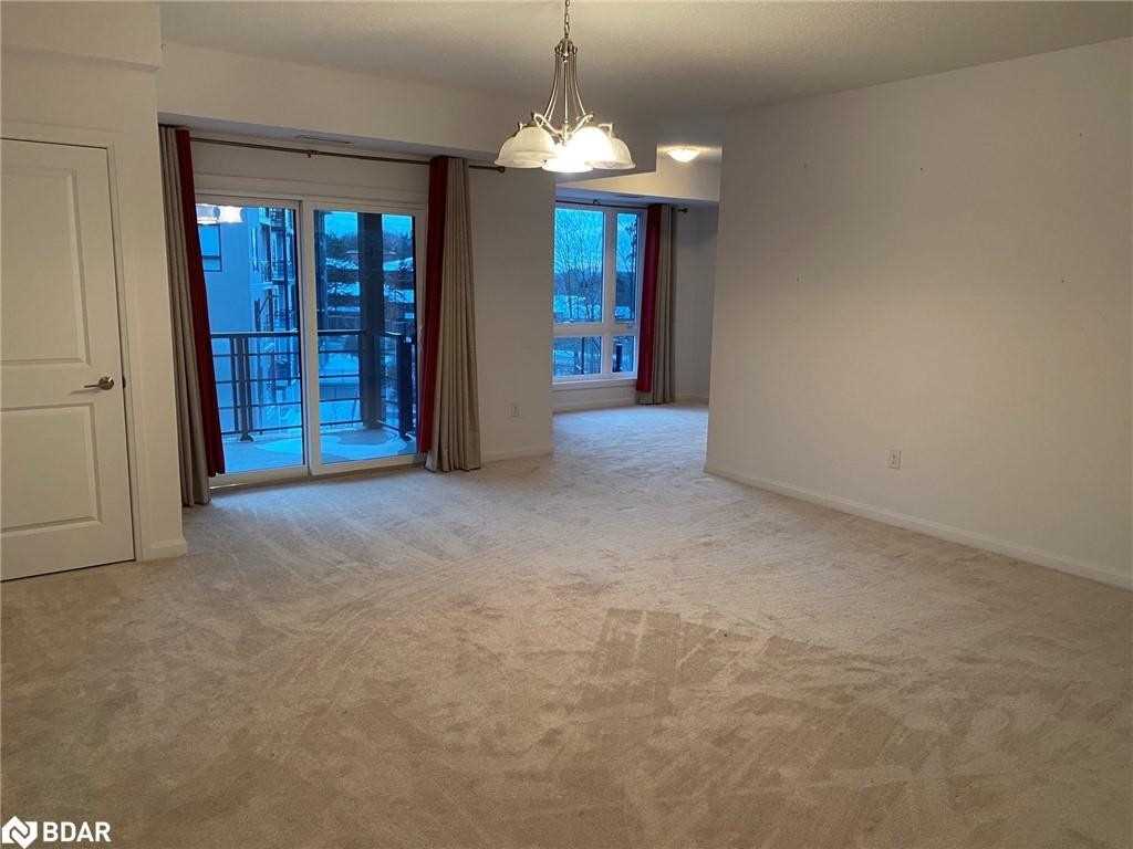 302 Essa Rd, #201