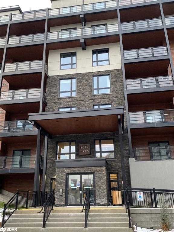 302 Essa Rd, #201