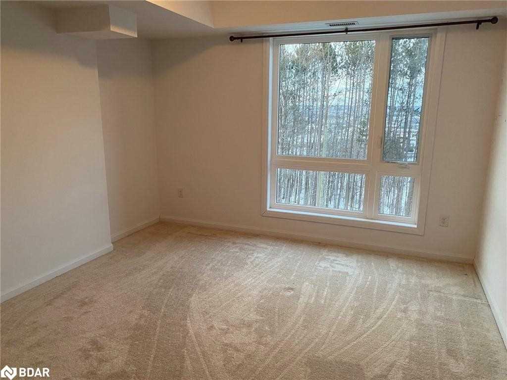 302 Essa Rd, #201