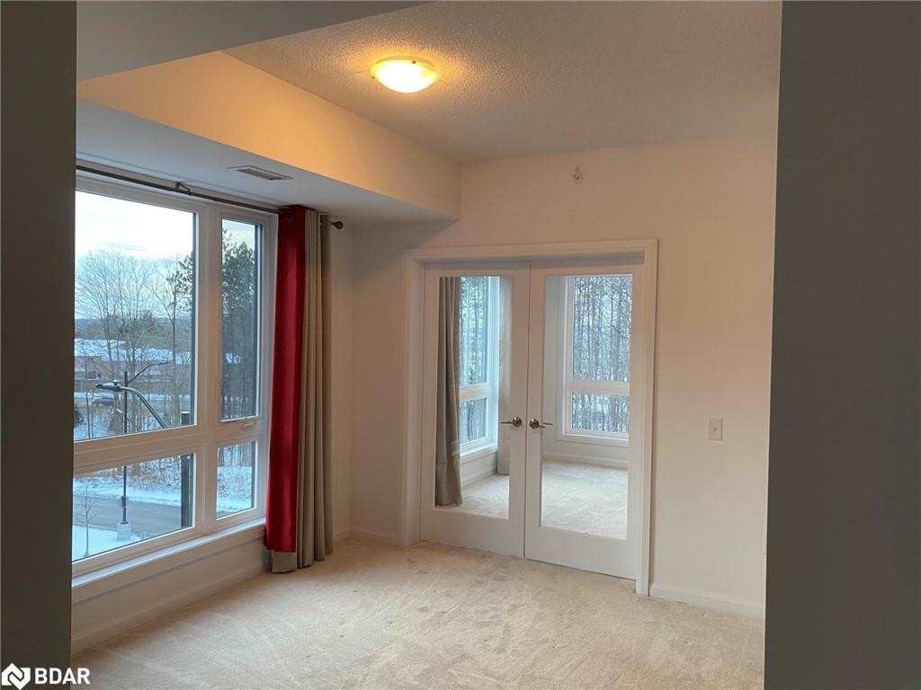 302 Essa Rd, #201