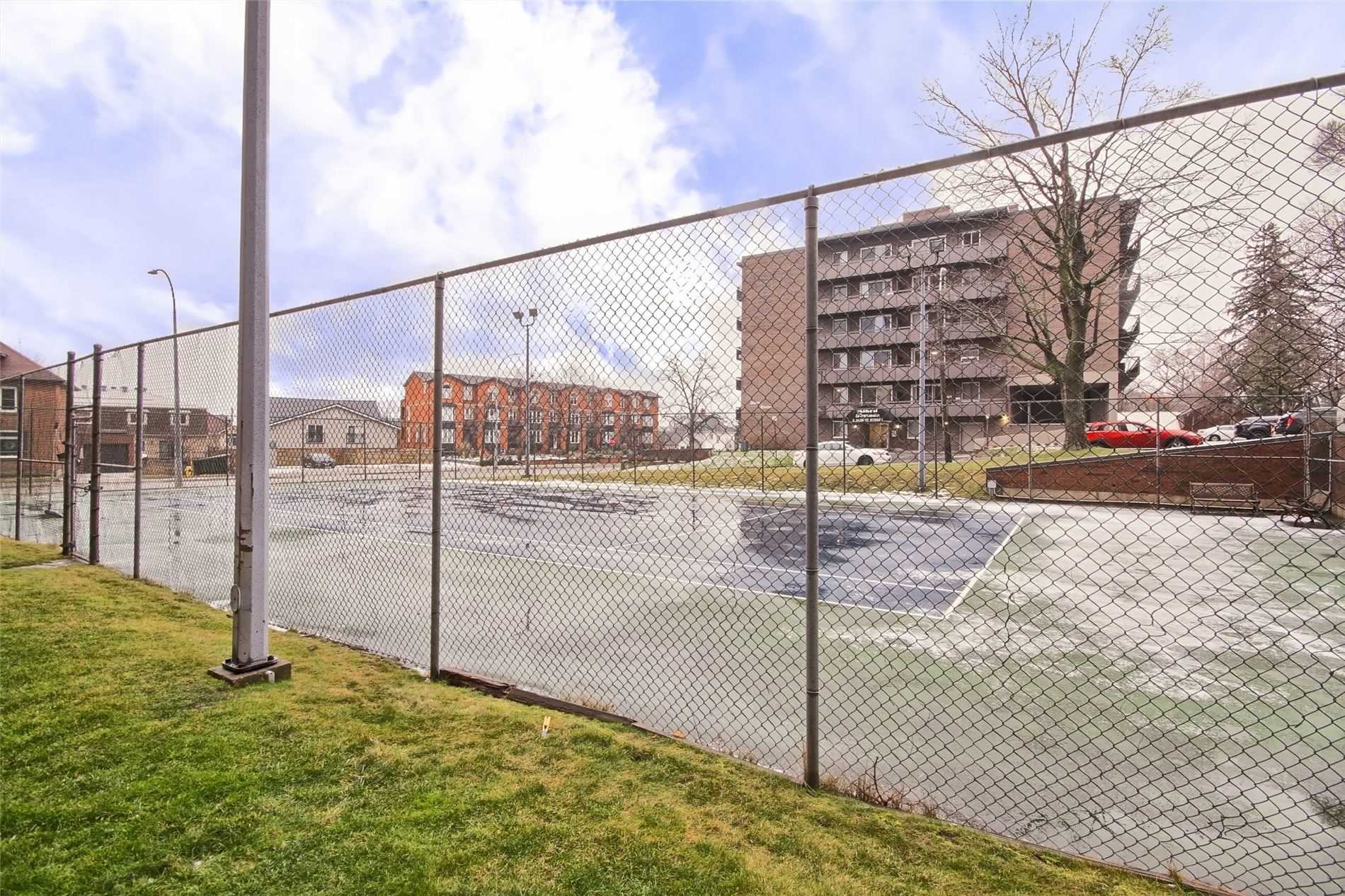 Listing S5949269 - Large Photo # 39