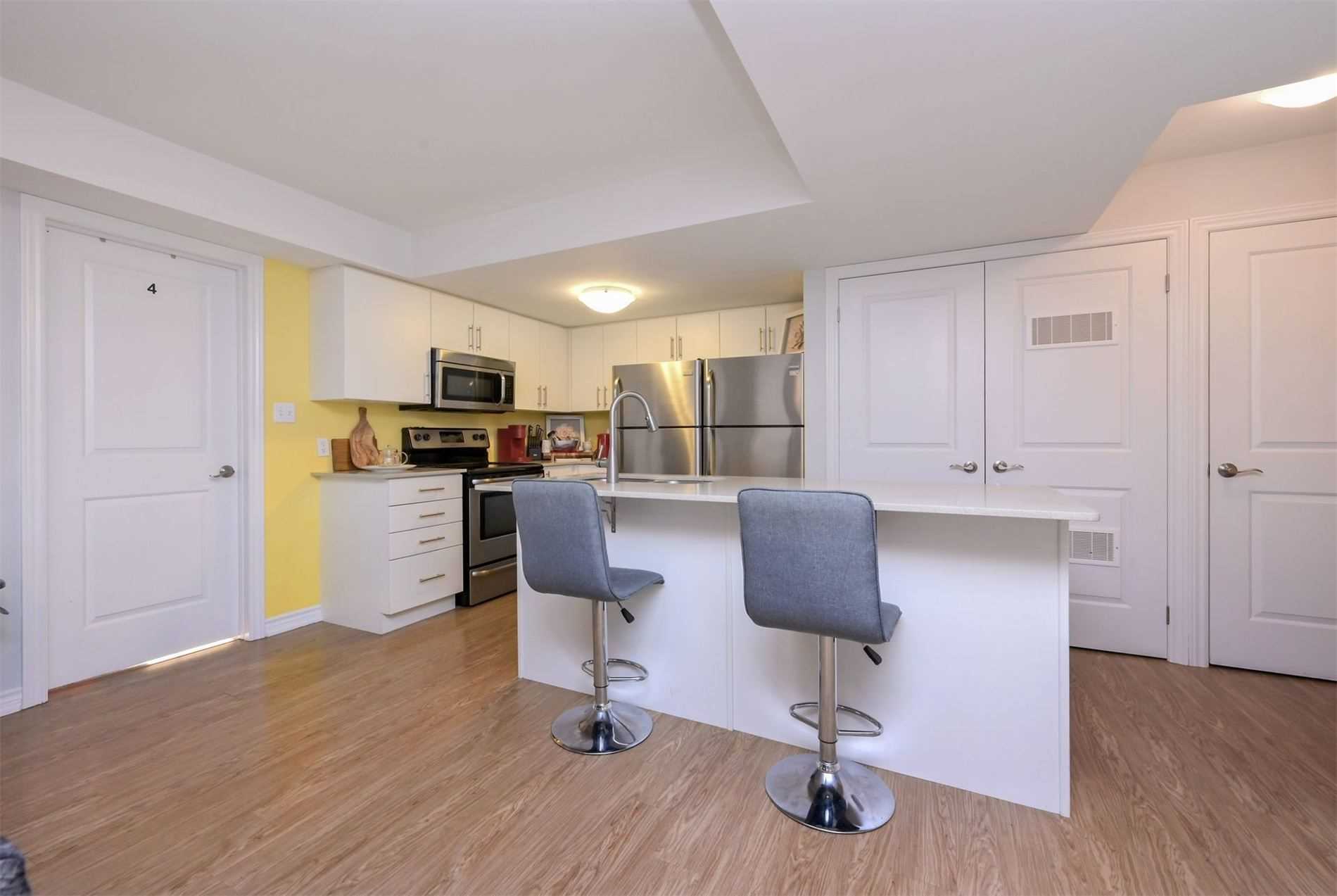 244 Penetanguishene Road, #16