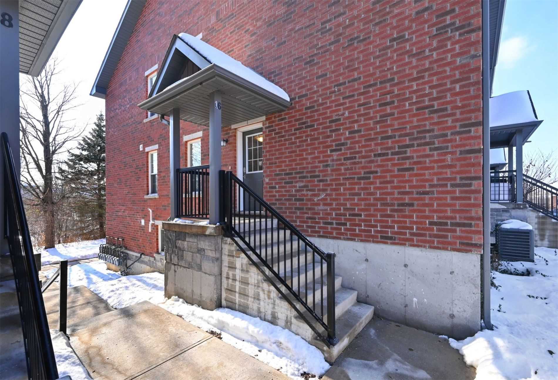 244 Penetanguishene Road, #16