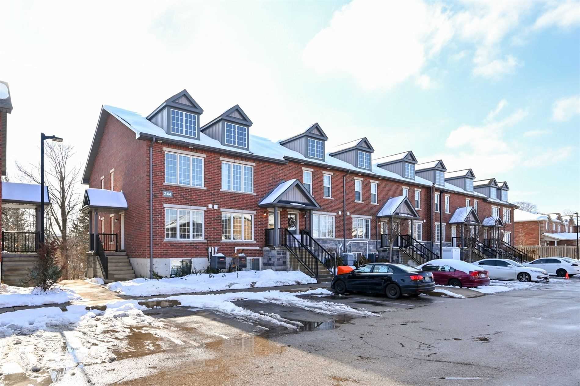 244 Penetanguishene Road, #16