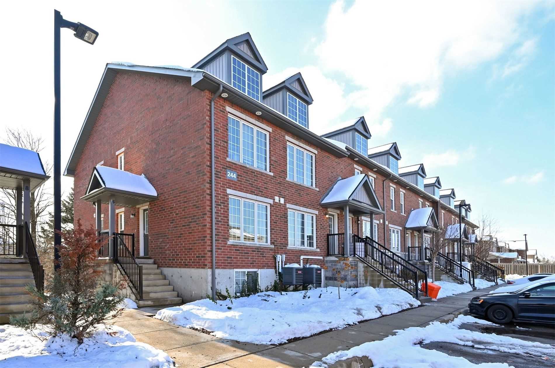 244 Penetanguishene Road, #16