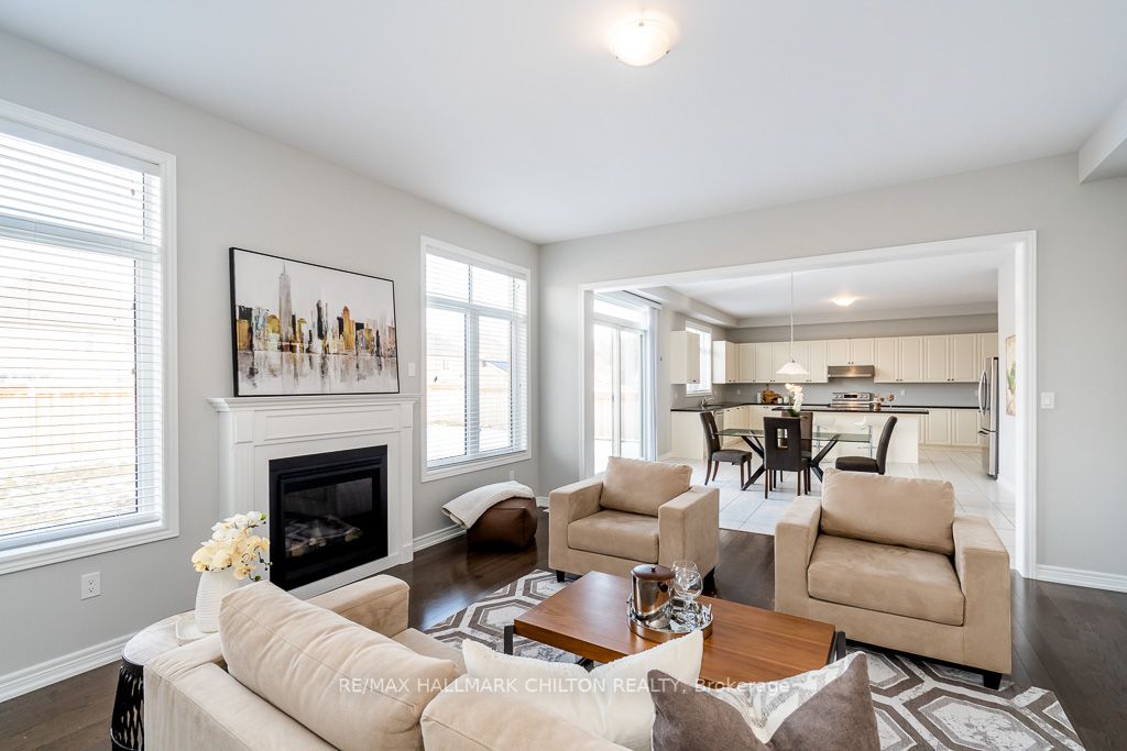 56 Redmond Cres