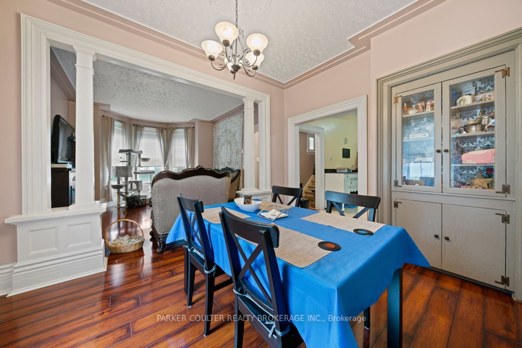 66 Parkside Dr