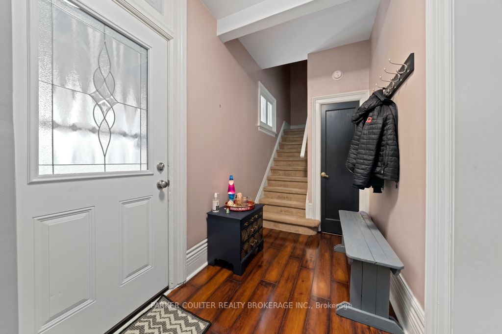 66 Parkside Dr