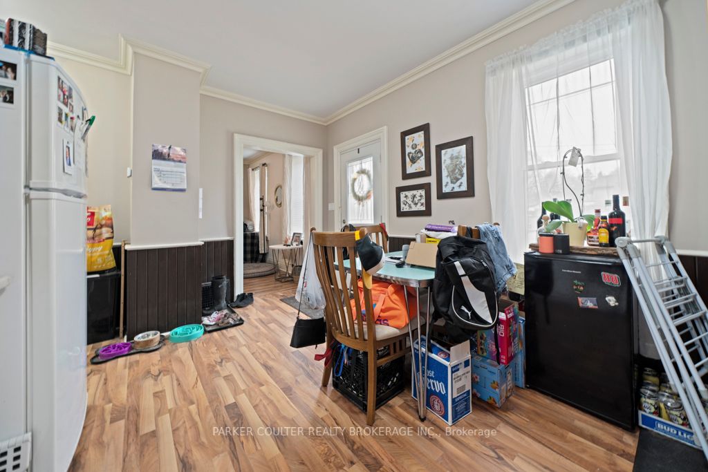 66 Parkside Dr