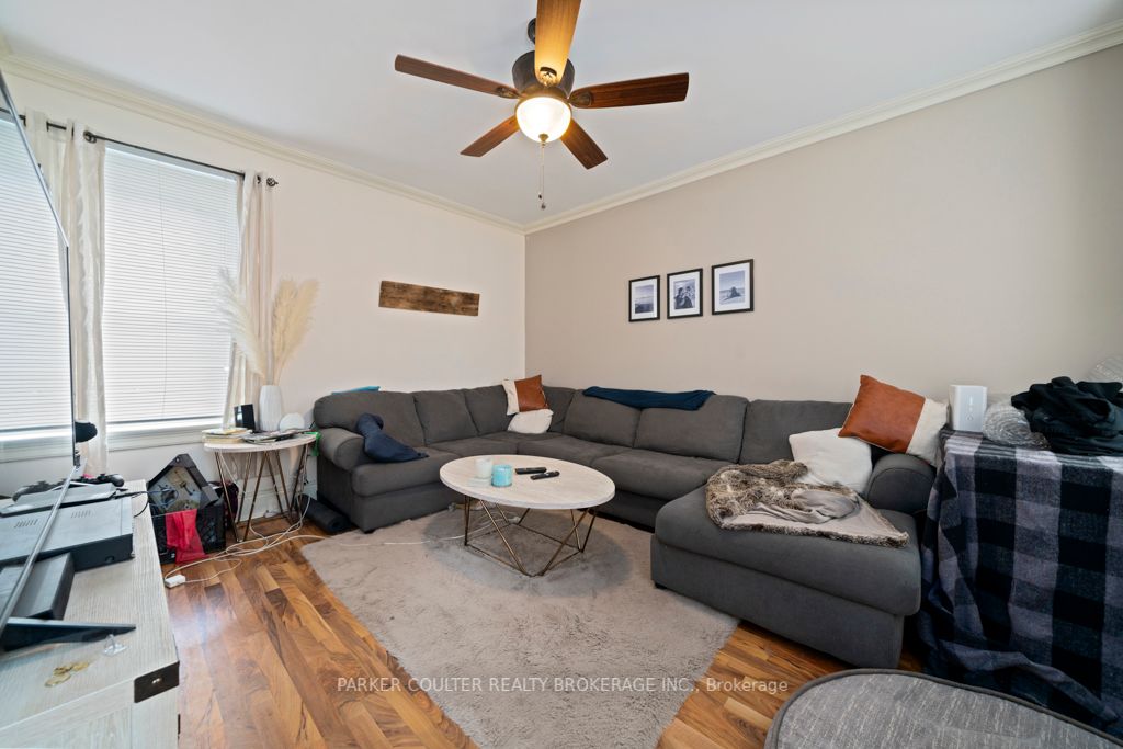66 Parkside Dr