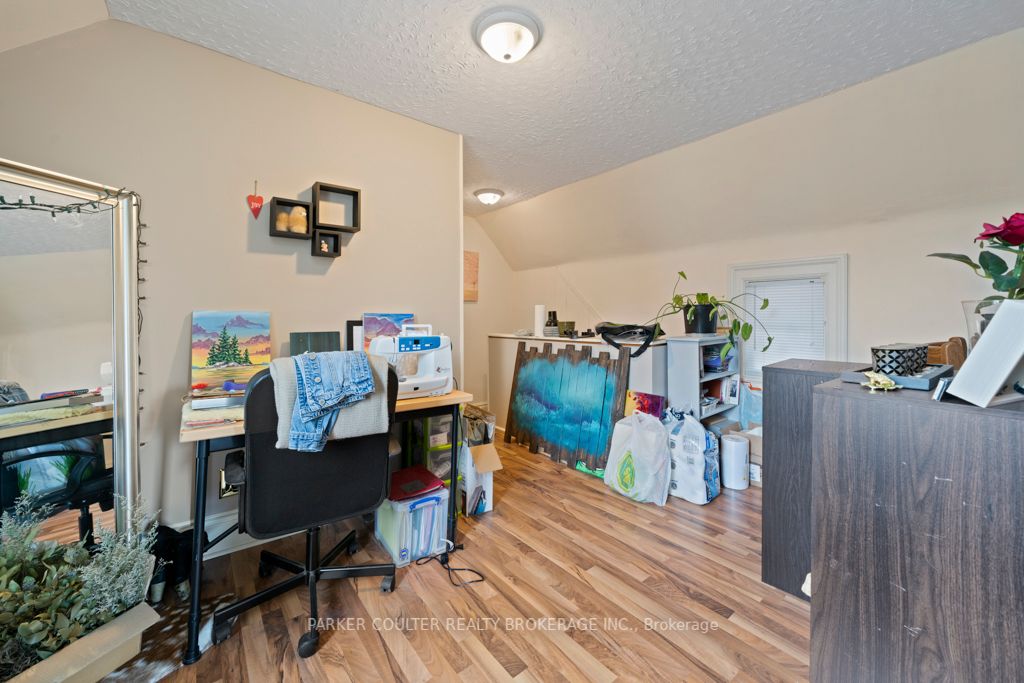 66 Parkside Dr