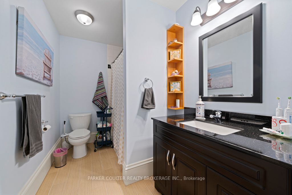 66 Parkside Dr
