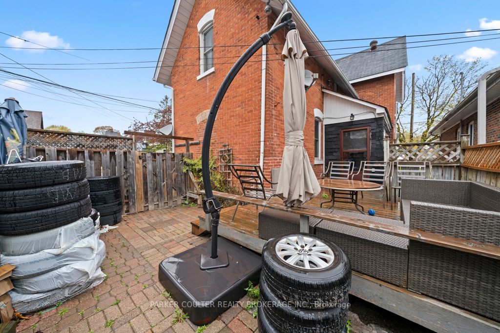 66 Parkside Dr