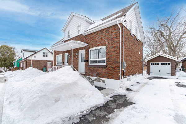 152 Sanford St, Barrie