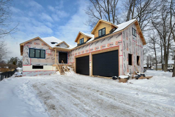 1380 River Rd W, Wasaga Beach