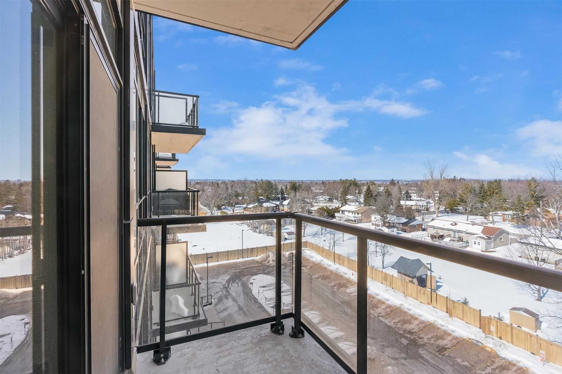 681 Yonge St, #528
