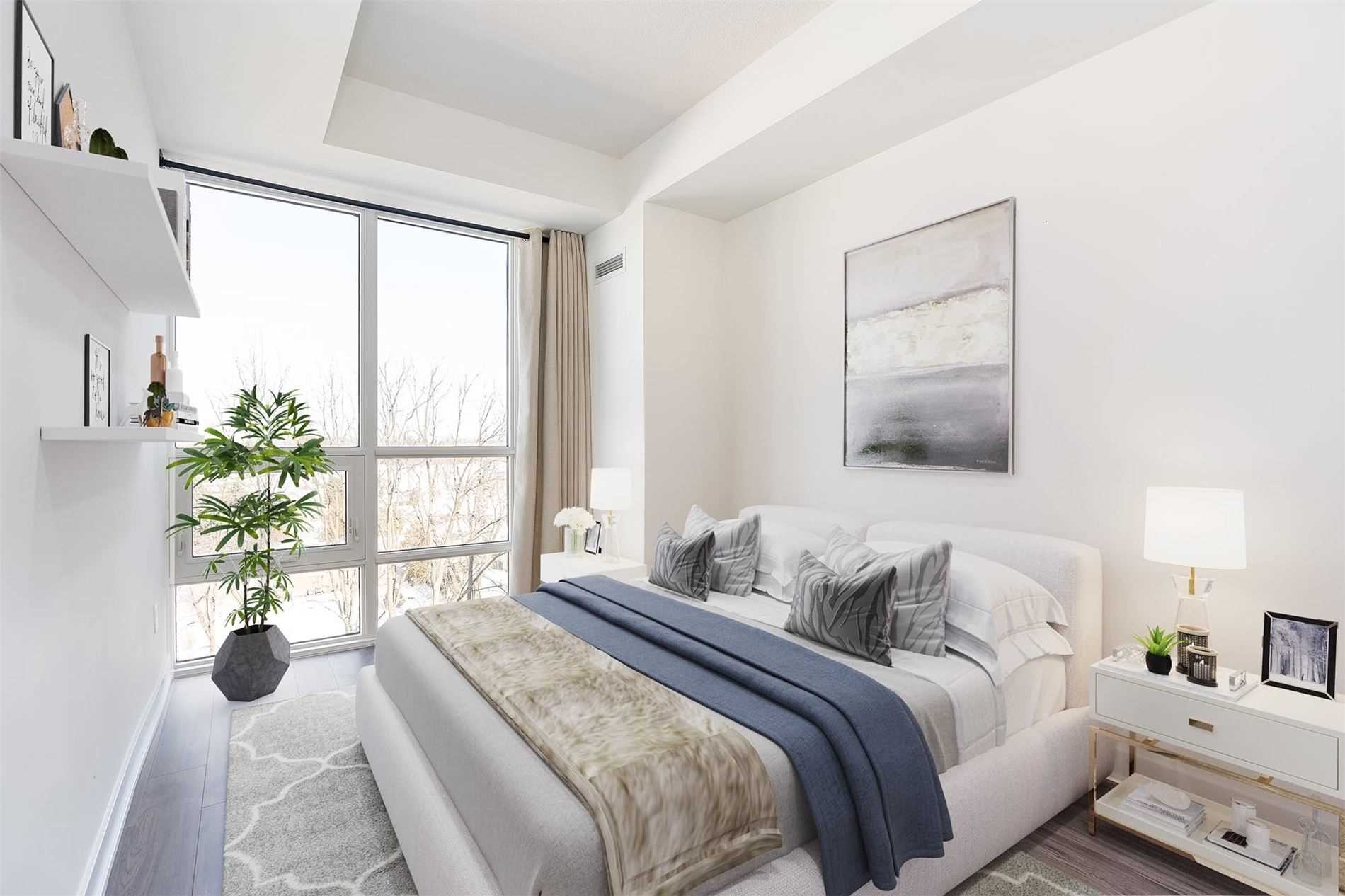 681 Yonge St, #528
