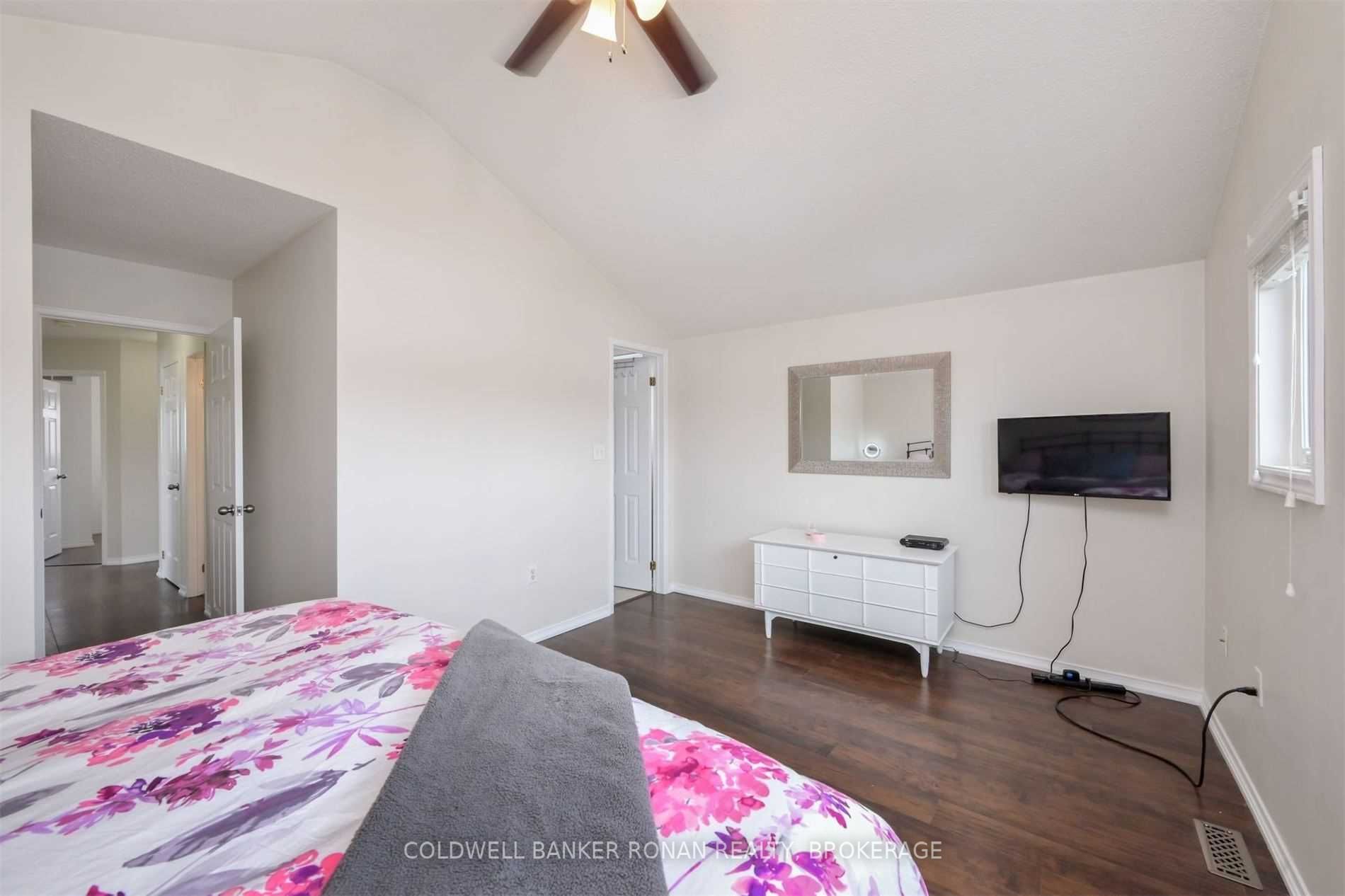 Listing S5958799 - Large Photo # 20