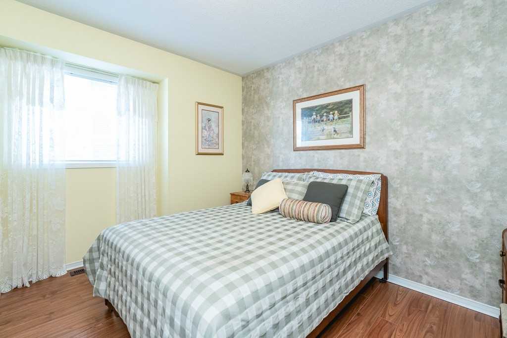 168 Hurst Dr