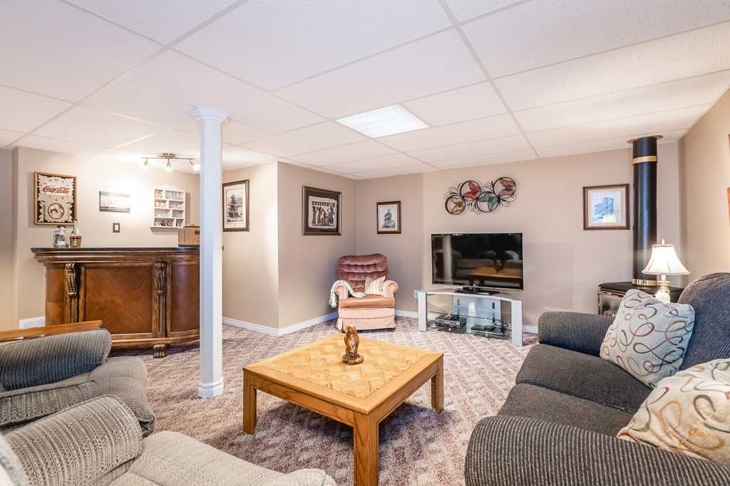 168 Hurst Dr
