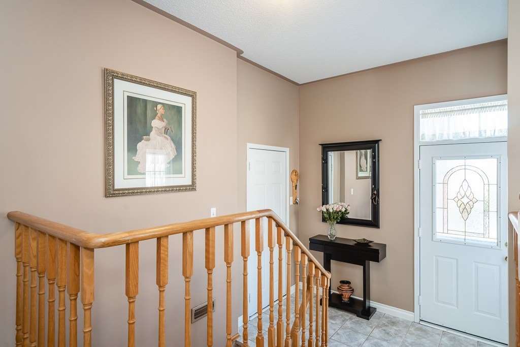 168 Hurst Dr