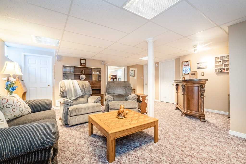 168 Hurst Dr