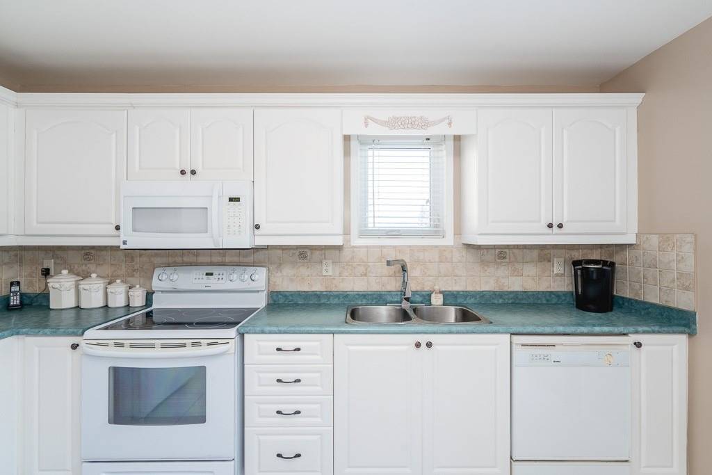 168 Hurst Dr