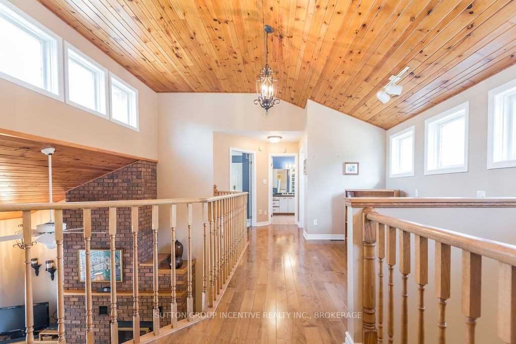 Listing S5960025 - Large Photo # 26