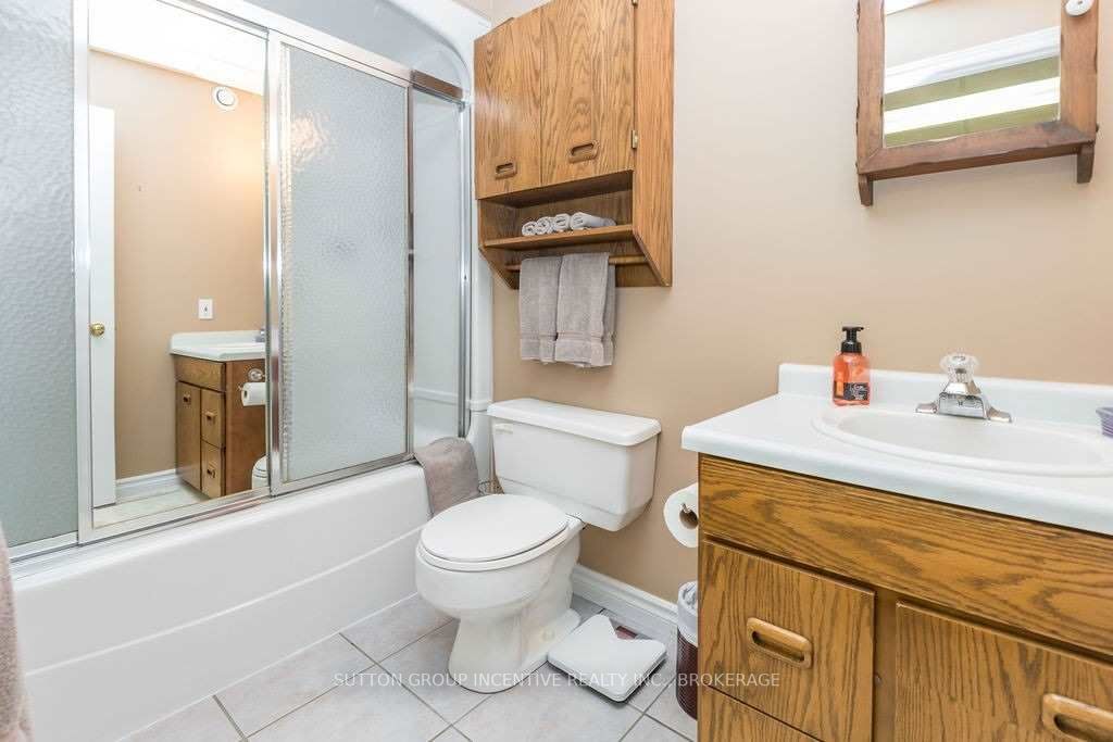 Listing S5960025 - Large Photo # 33