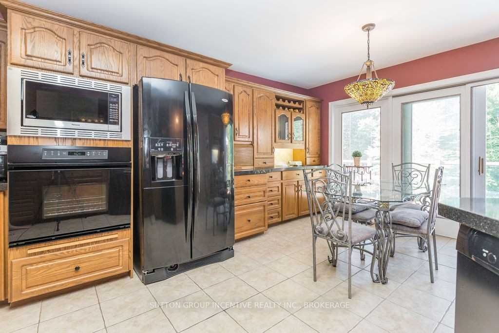 Listing S5960025 - Large Photo # 12