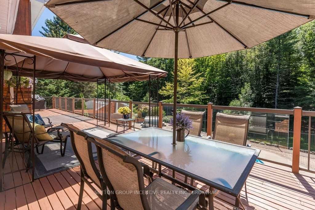 Listing S5960025 - Large Photo # 38