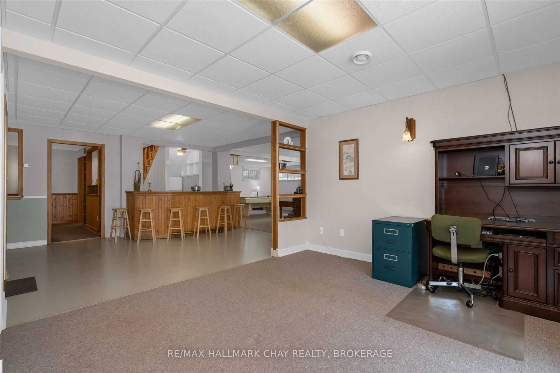 712 Mt St Louis Road W