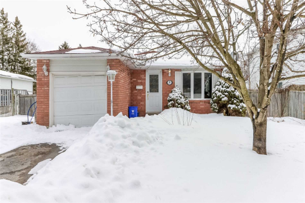 9 Golfdale Rd, Barrie