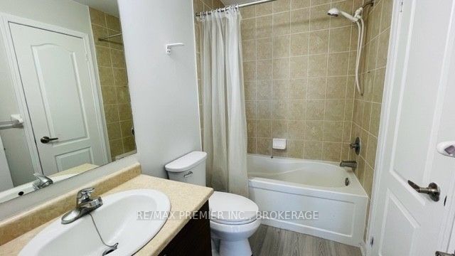 140 Sydenham Wells Rd
