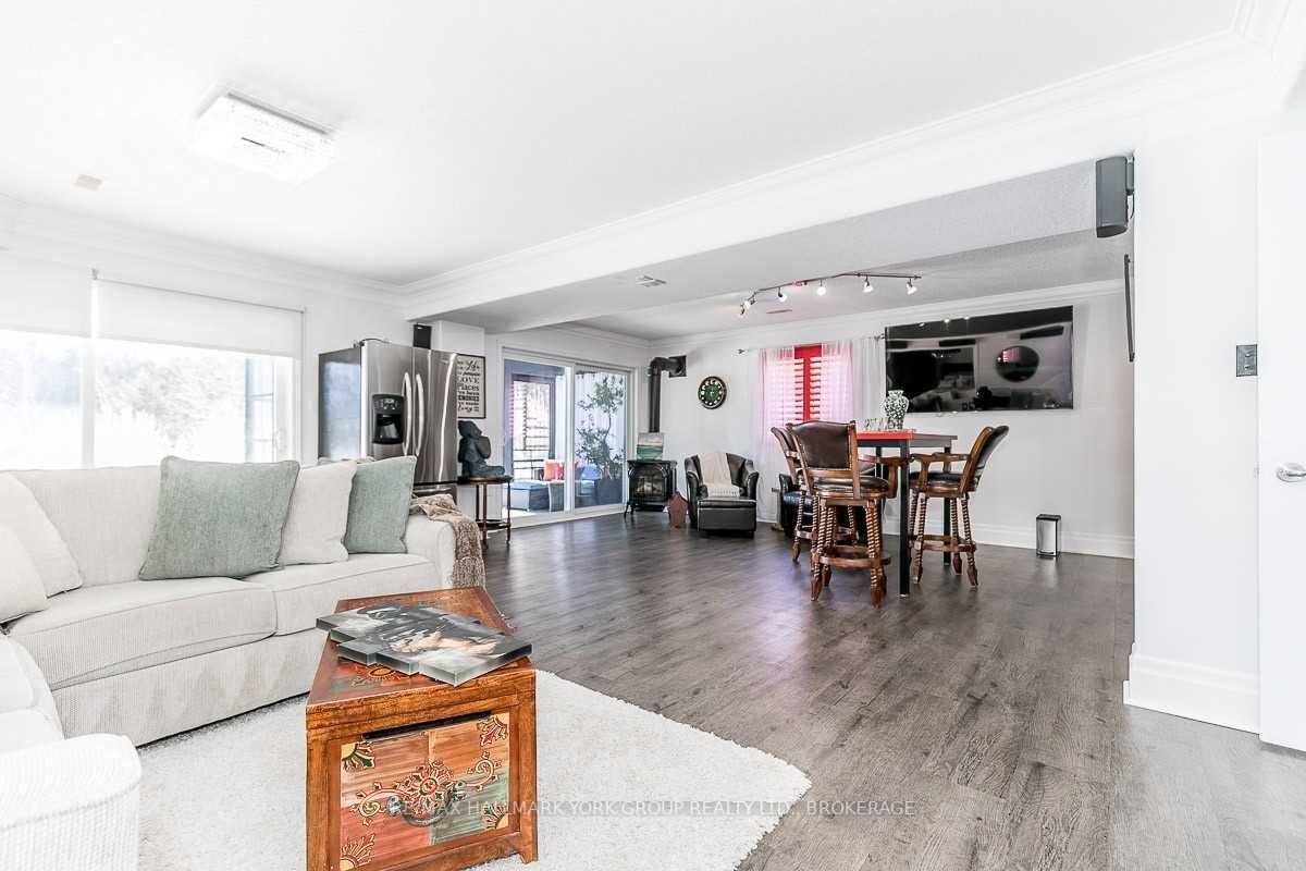 Listing S5964851 - Large Photo # 33