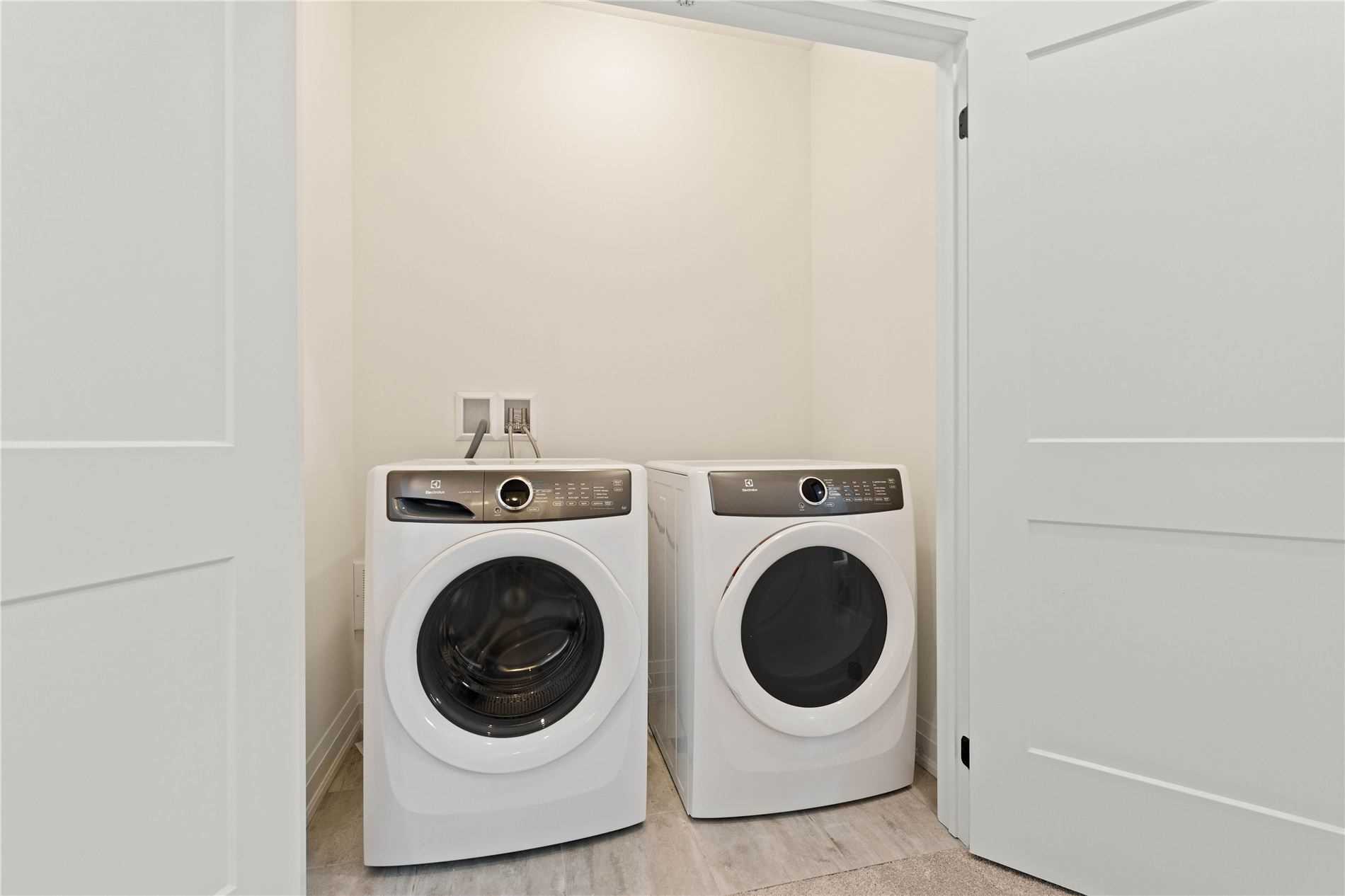 Listing S5965115 - Large Photo # 29