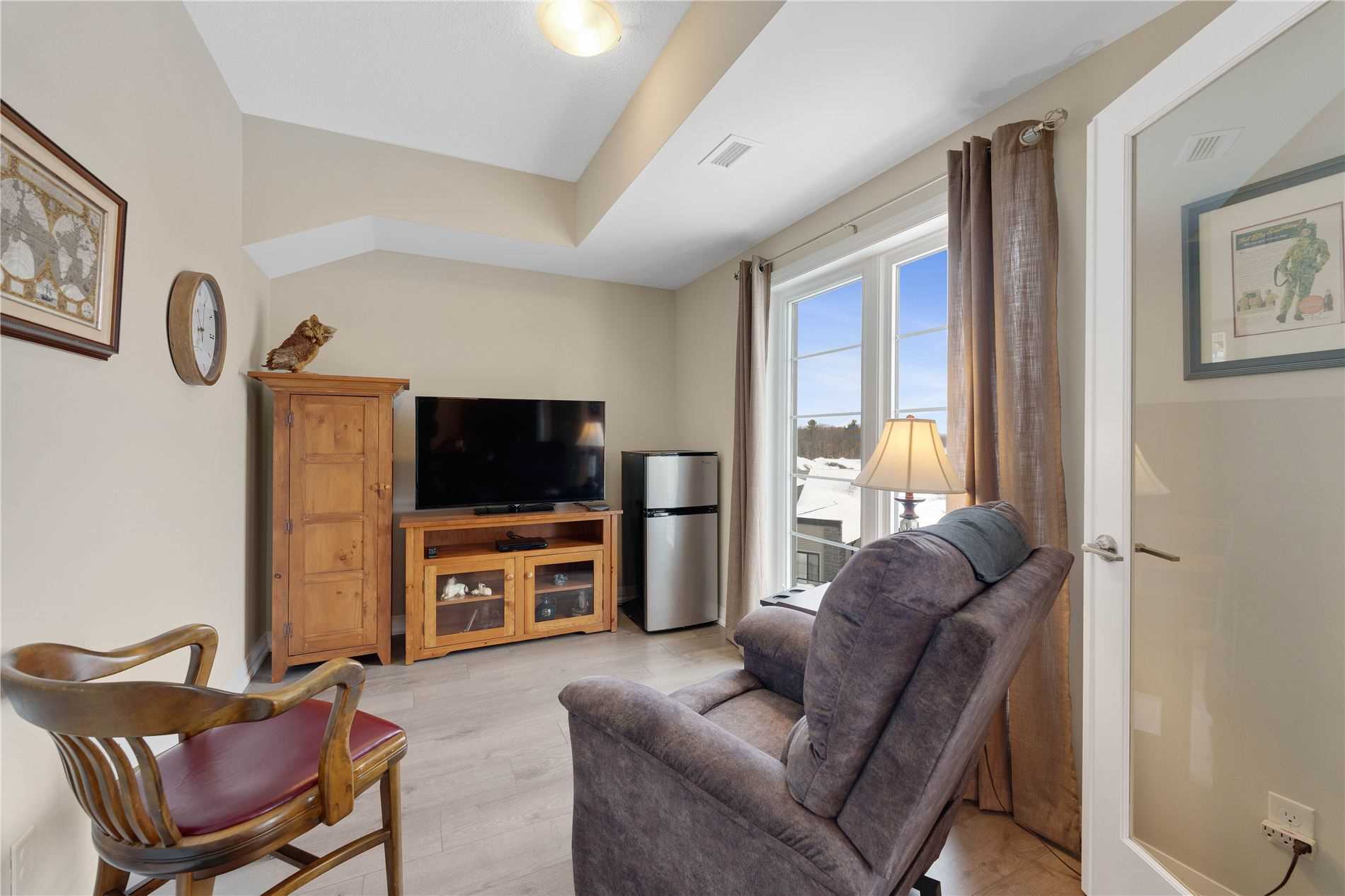 54 Koda St, #402