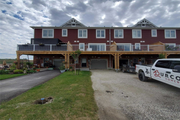 57 Shelburne Ave, Wasaga Beach