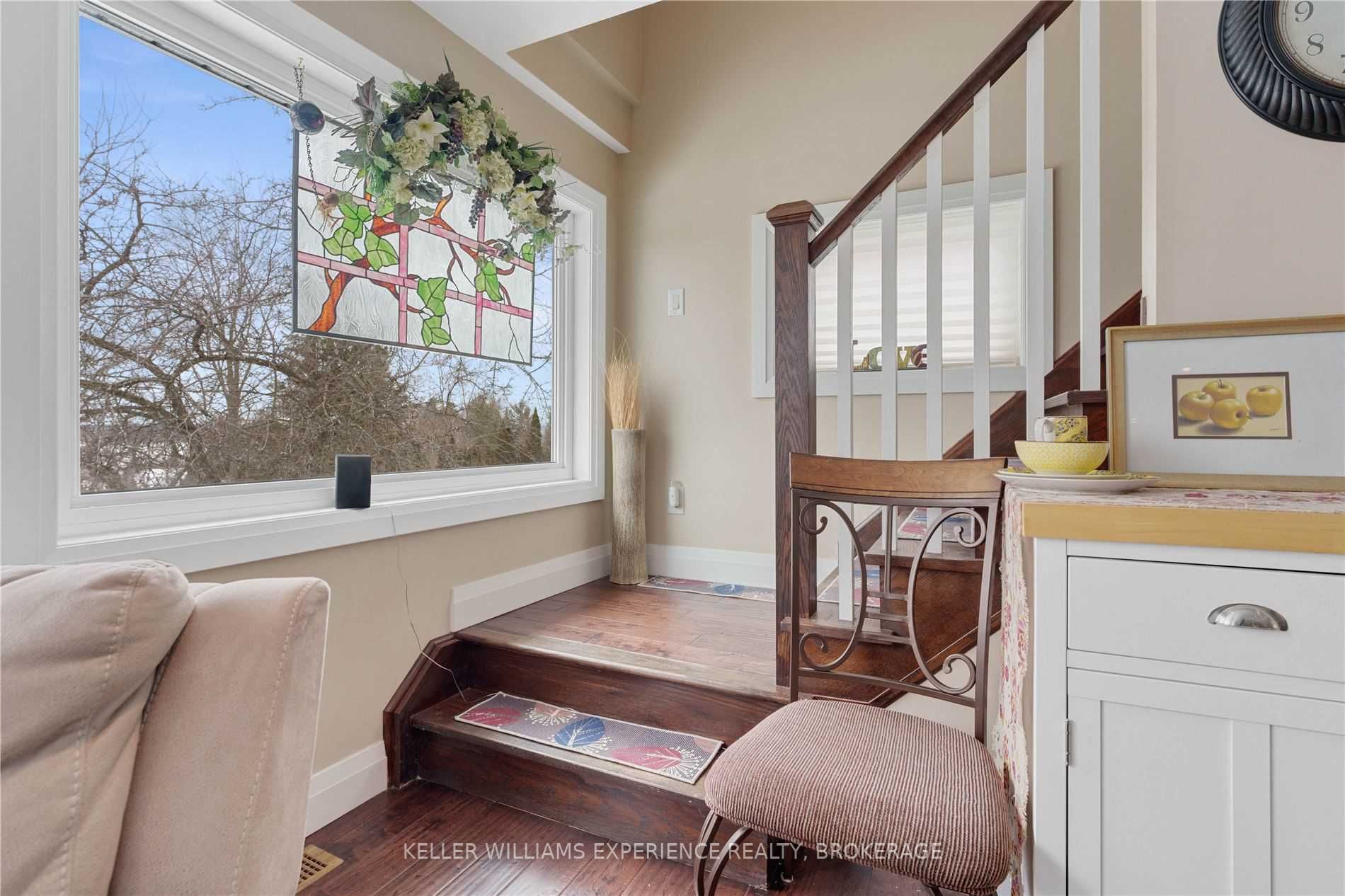 181 Shanty Bay Rd