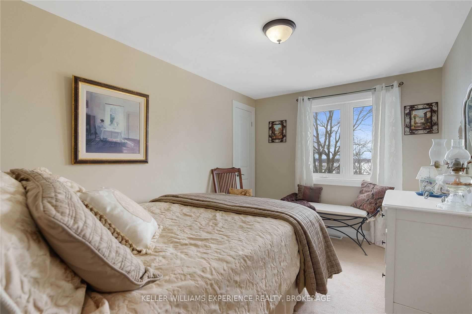 181 Shanty Bay Rd