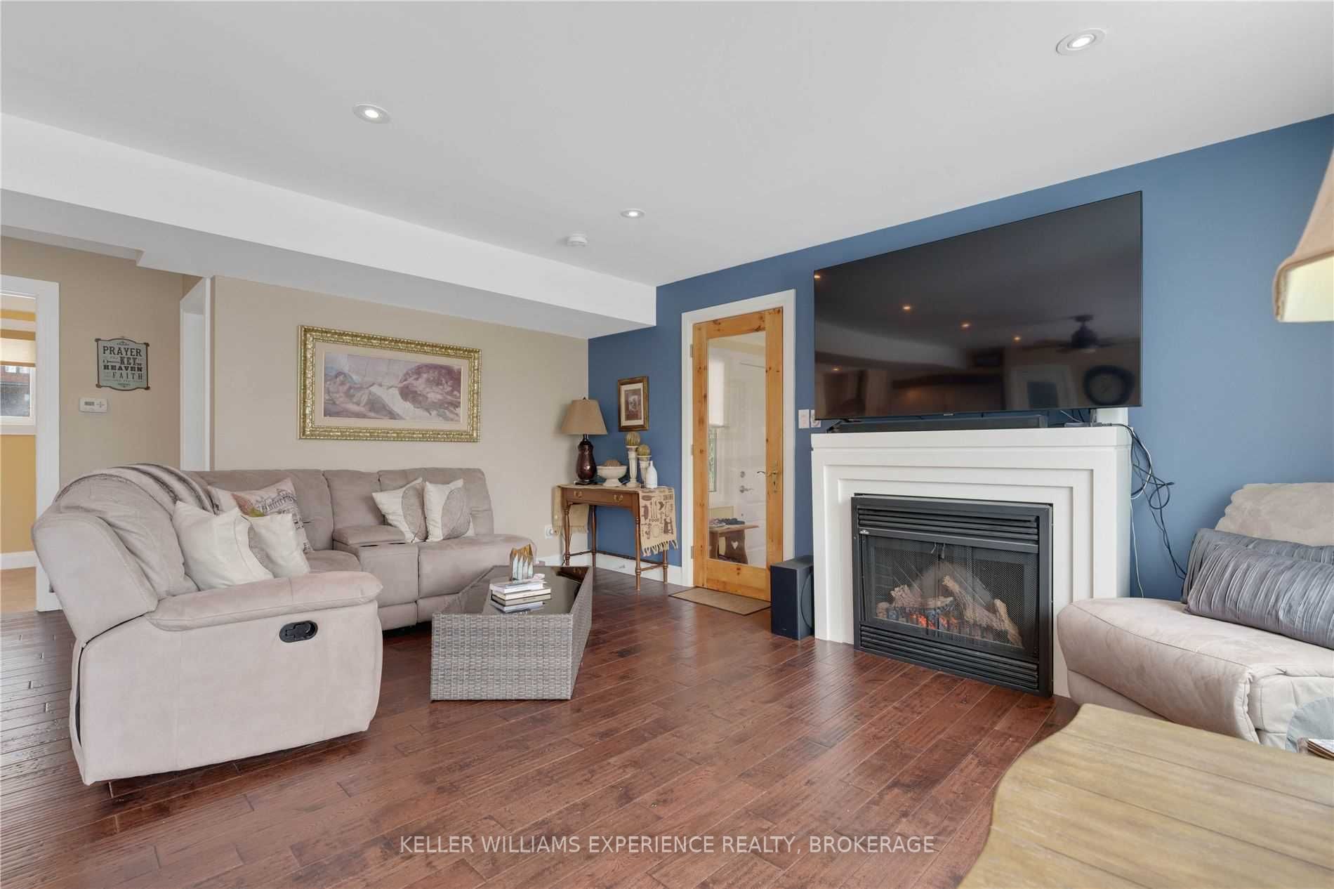 181 Shanty Bay Rd