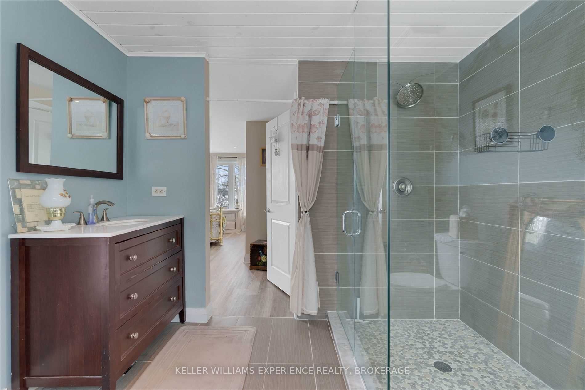 181 Shanty Bay Rd