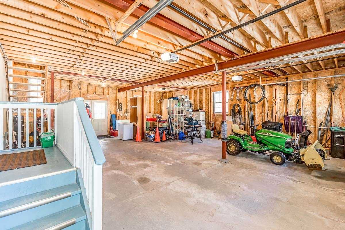 Listing S5967401 - Large Photo # 28