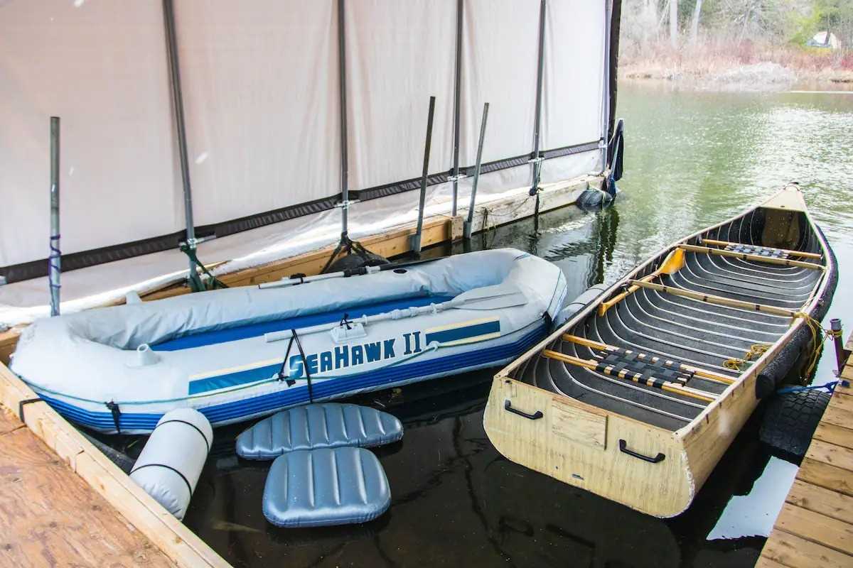 7696 South River Road