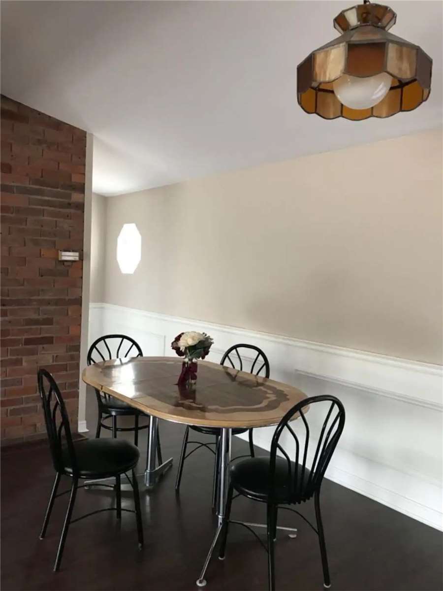 7696 South River Road